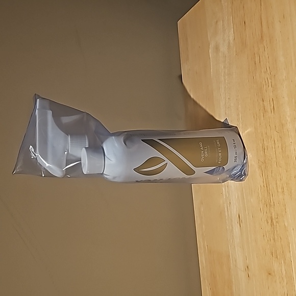 Norwex Oven & Grill Cleaner - Picture 1 of 3